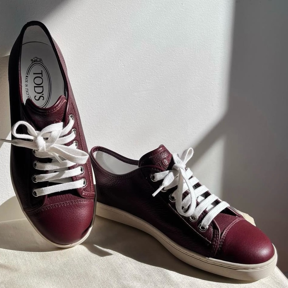 Tod’s Burgundy Leather Sneakers | 36.5 Like New Baskets Tod’s Cuir Bordeaux